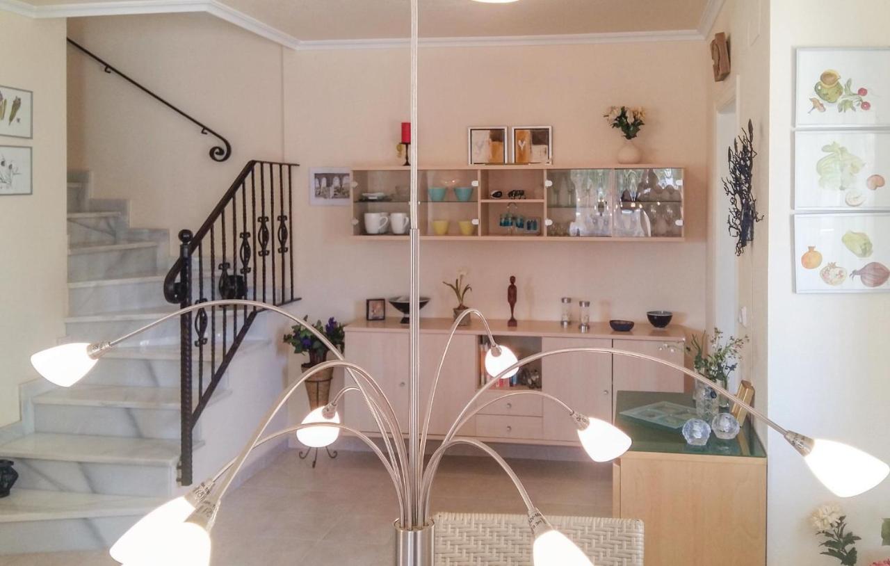Cozy Home In Orihuela Costa With Kitchen Dehesa de Campoamor  Exterior photo
